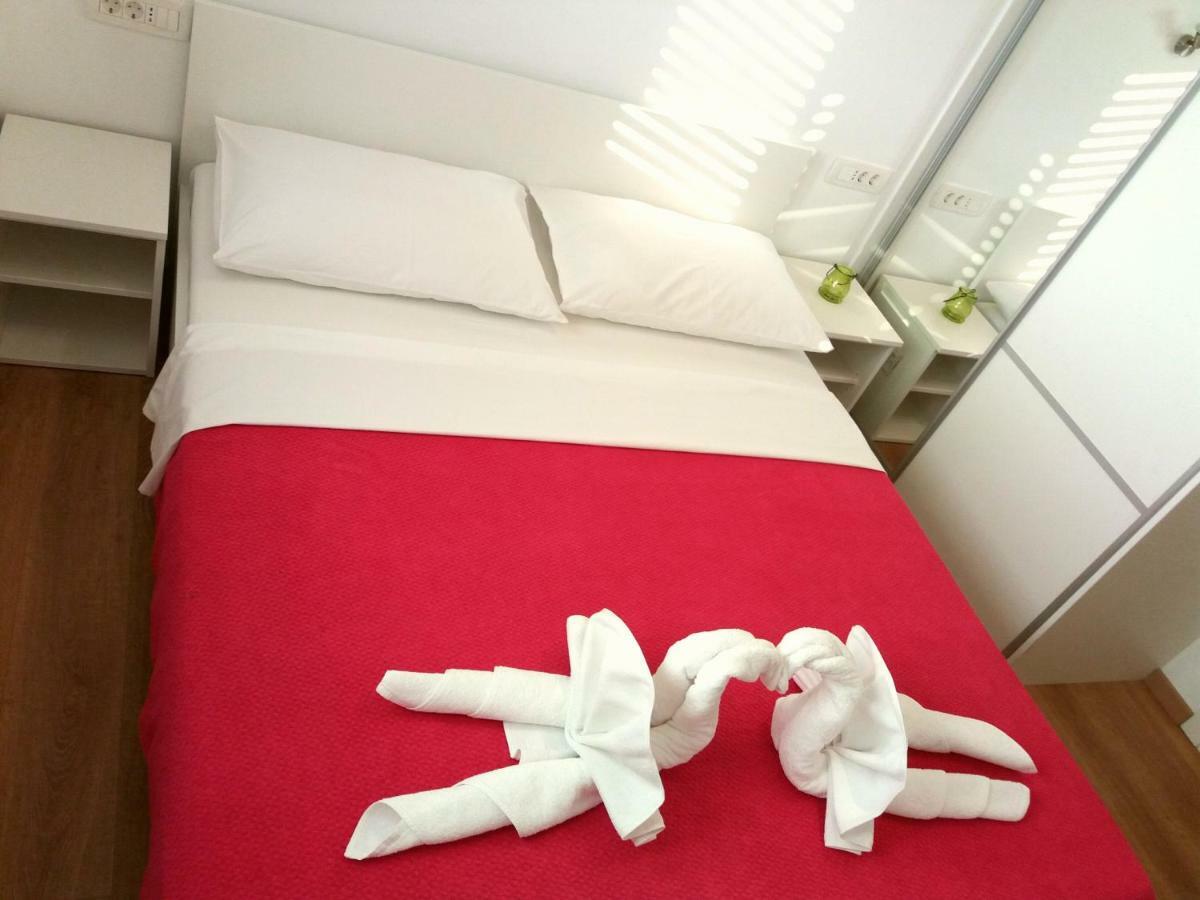 Apartments Mestrovic Lopar Zewnętrze zdjęcie