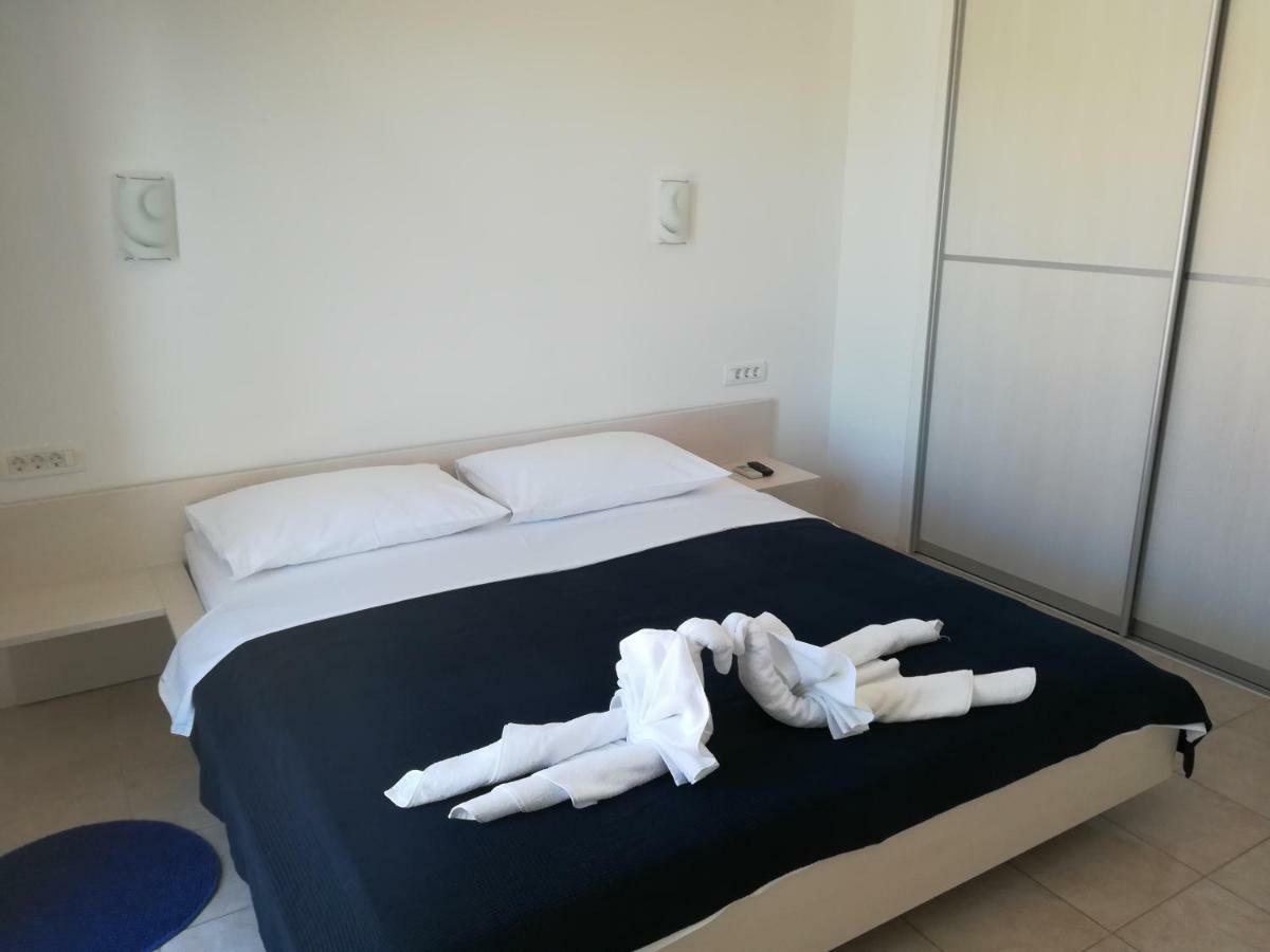 Apartments Mestrovic Lopar Zewnętrze zdjęcie